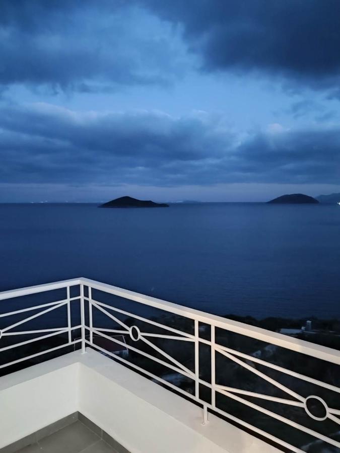 Infinity Blue Suite Panteli Eksteriør billede