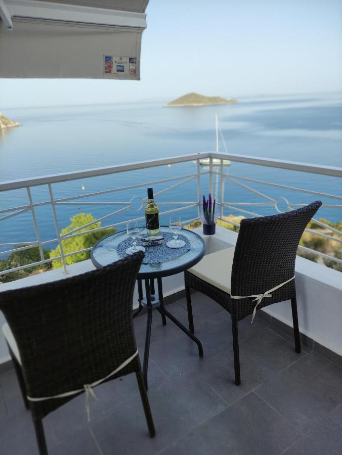 Infinity Blue Suite Panteli Eksteriør billede