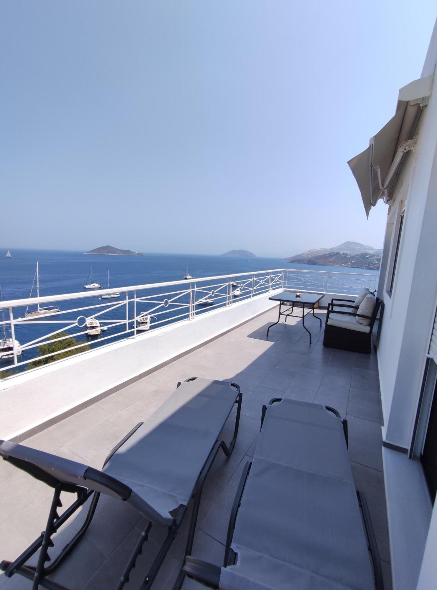 Infinity Blue Suite Panteli Eksteriør billede
